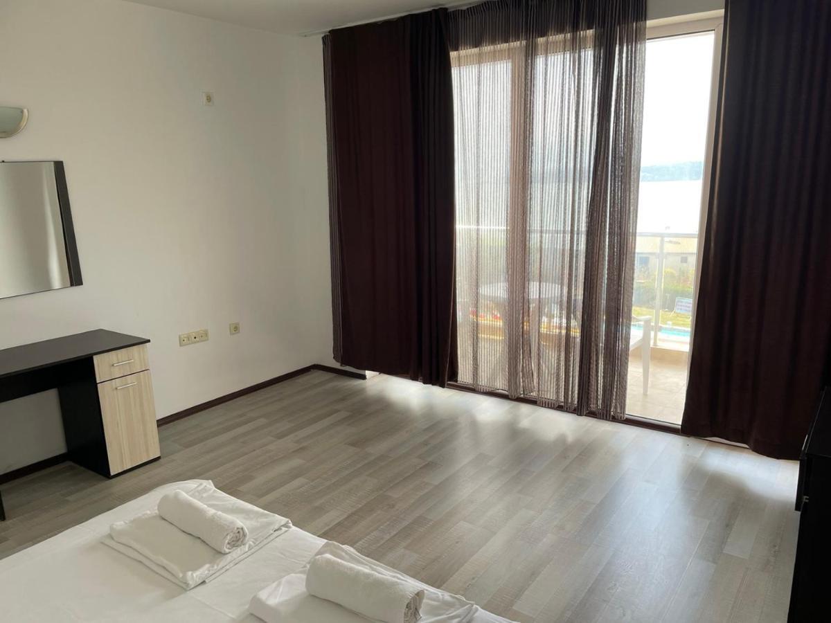 Safo Apartments And Rooms Созополь Экстерьер фото